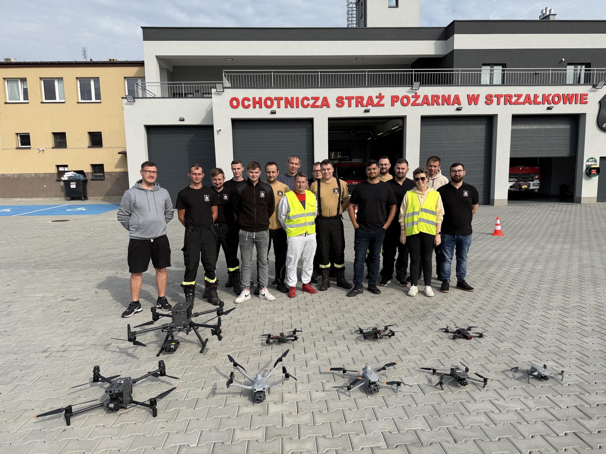 Rozpoczęliśmy szkolenie z obsługi dronów!